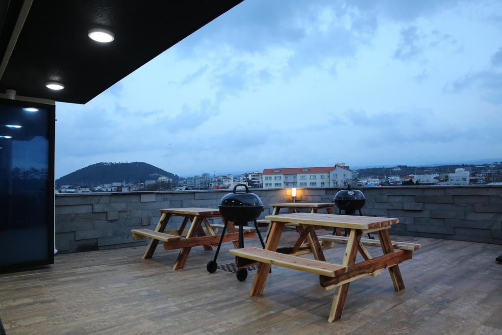 Jeju Feel Pension Eksteriør bilde